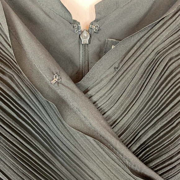 NWT Banana Republic Fit & Flare Dress Black Size 4P - Picture 8 of 8